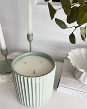 Load image into Gallery viewer, Opulent 1.4kg Candle
